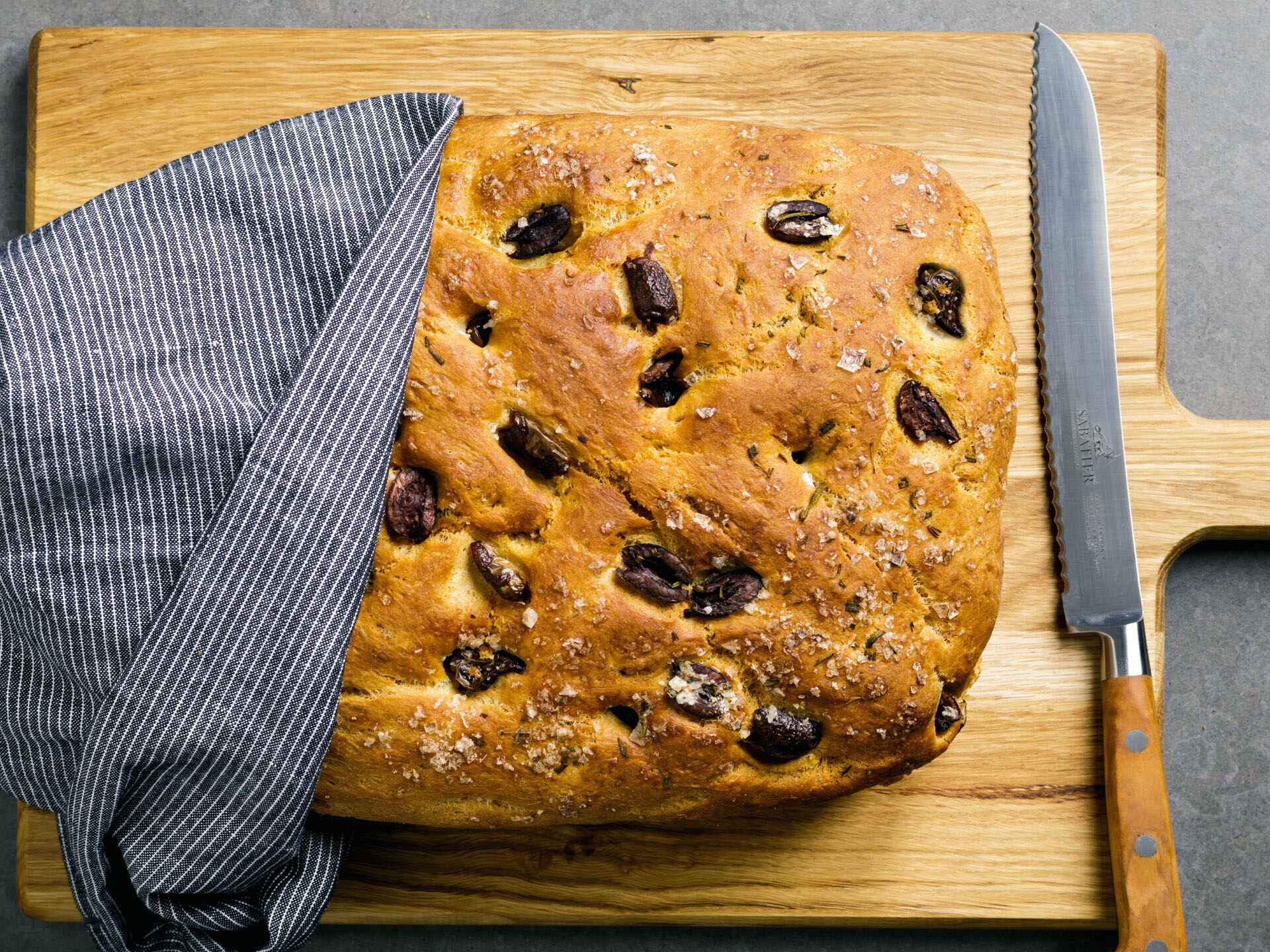 Nybagt brød